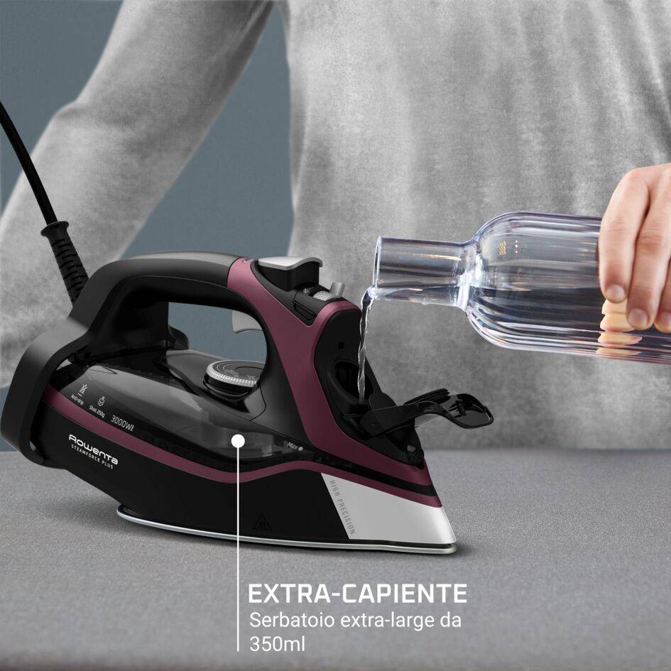 Ferro da stiro Rowenta SteamForce Plus