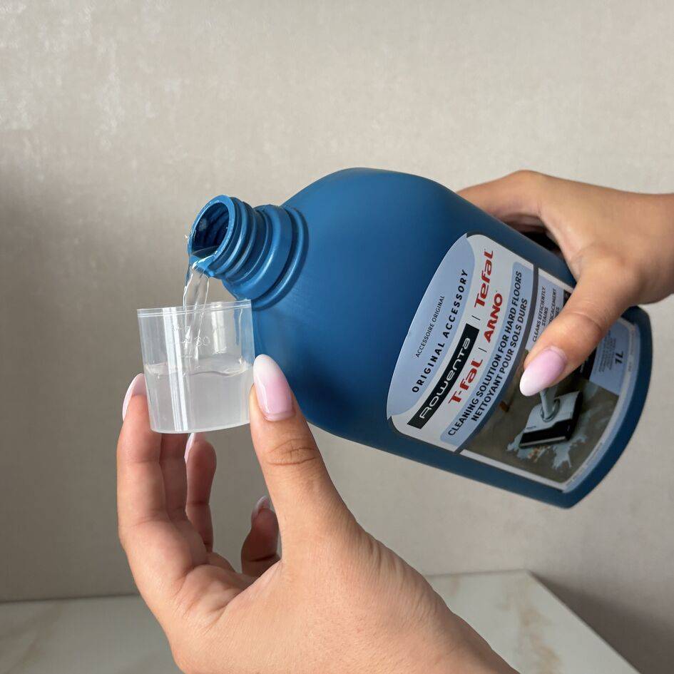 SOLUZIONE DETERGENTE 1L ZR340LV1