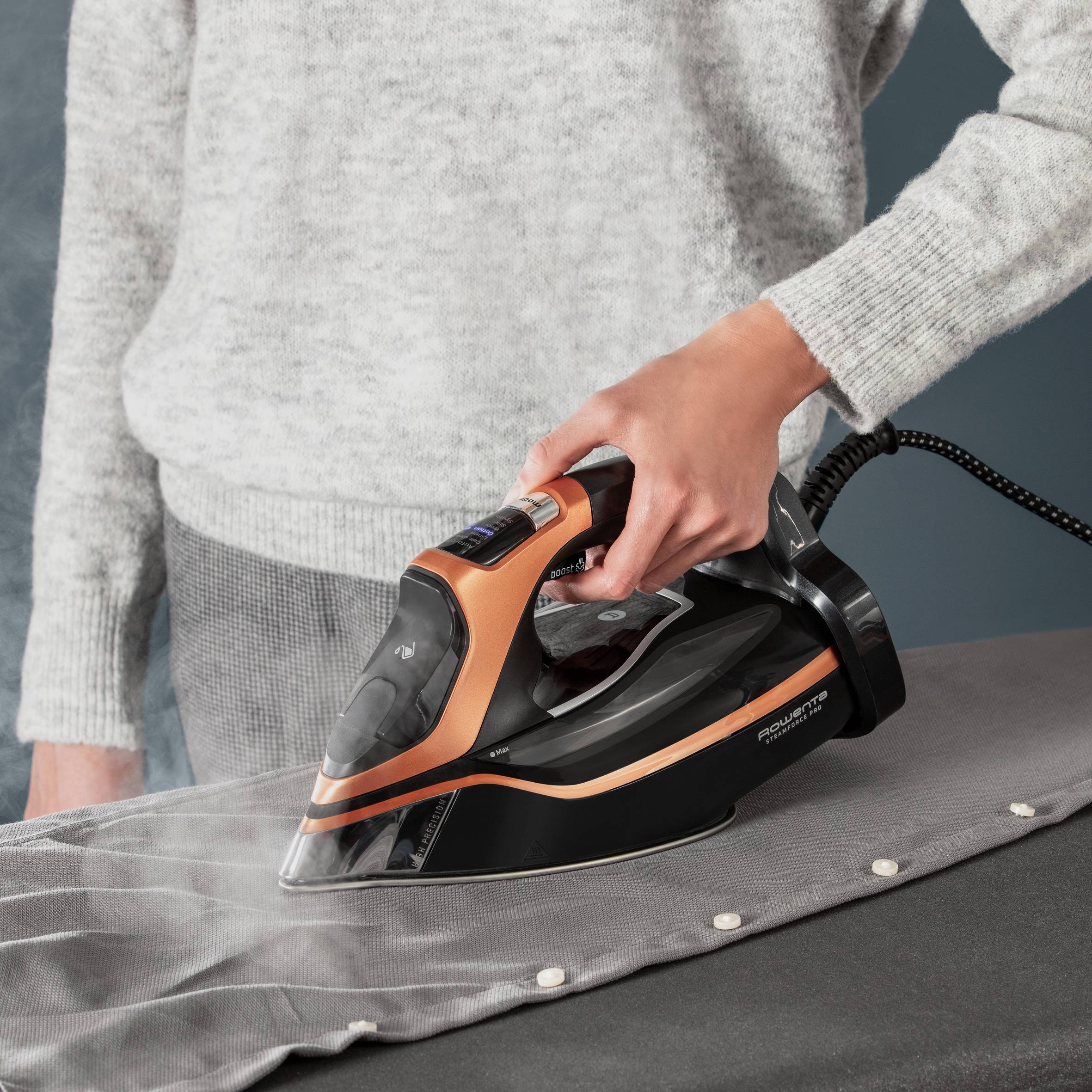 Steamforce Pro, Ferro a Vapore, 300 g/min, Smart-control, Microsteam 400, Copper