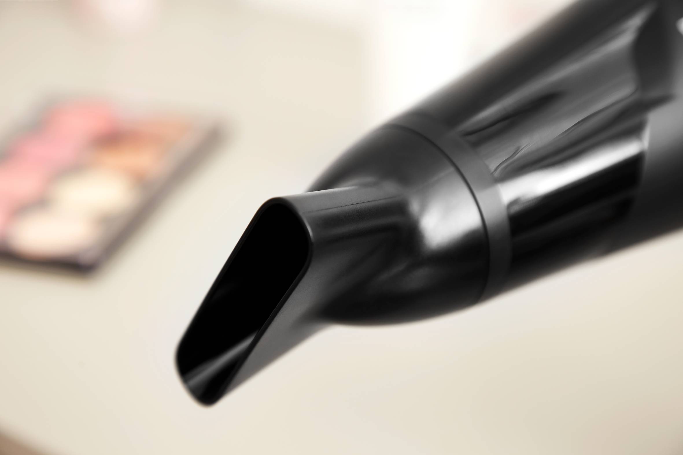 Studio Dry Glow, Asciugacapelli, Motore DC, 2300 EW, Risparmio energetico